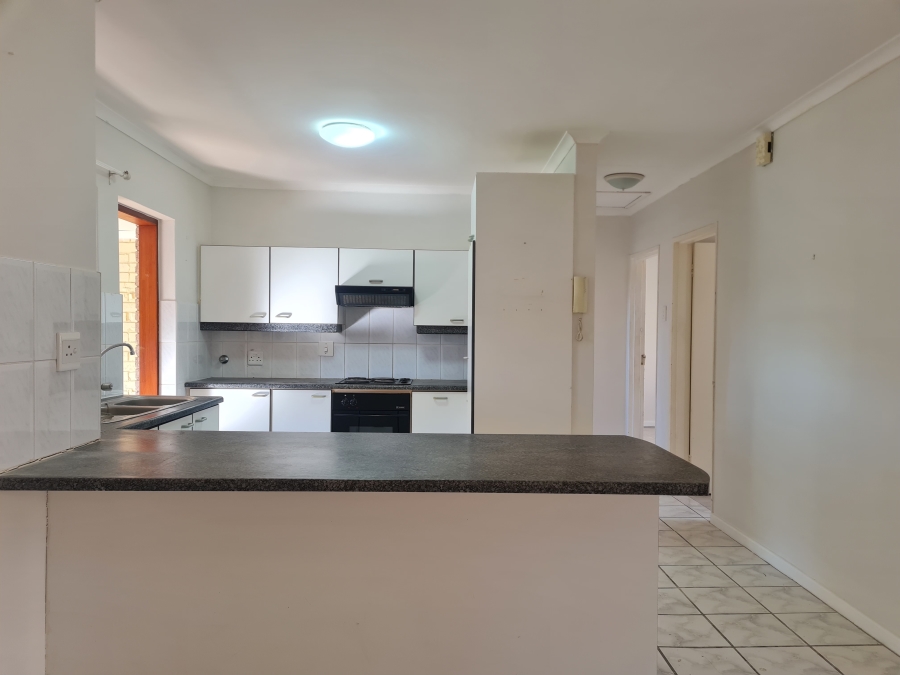 To Let 2 Bedroom Property for Rent in Wavecrest Eastern Cape